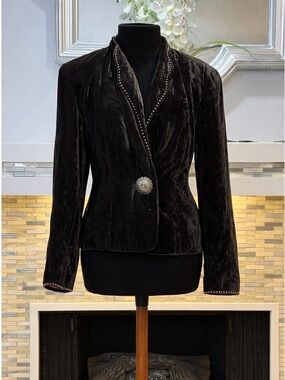 Double Zero Black Velvet Stud-Trim Single-Button Blazer